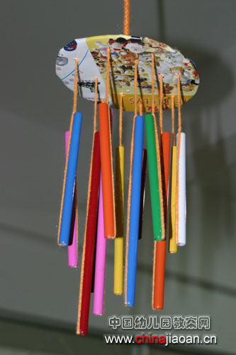 废旧利用--笔管风铃-幼儿园手工图片